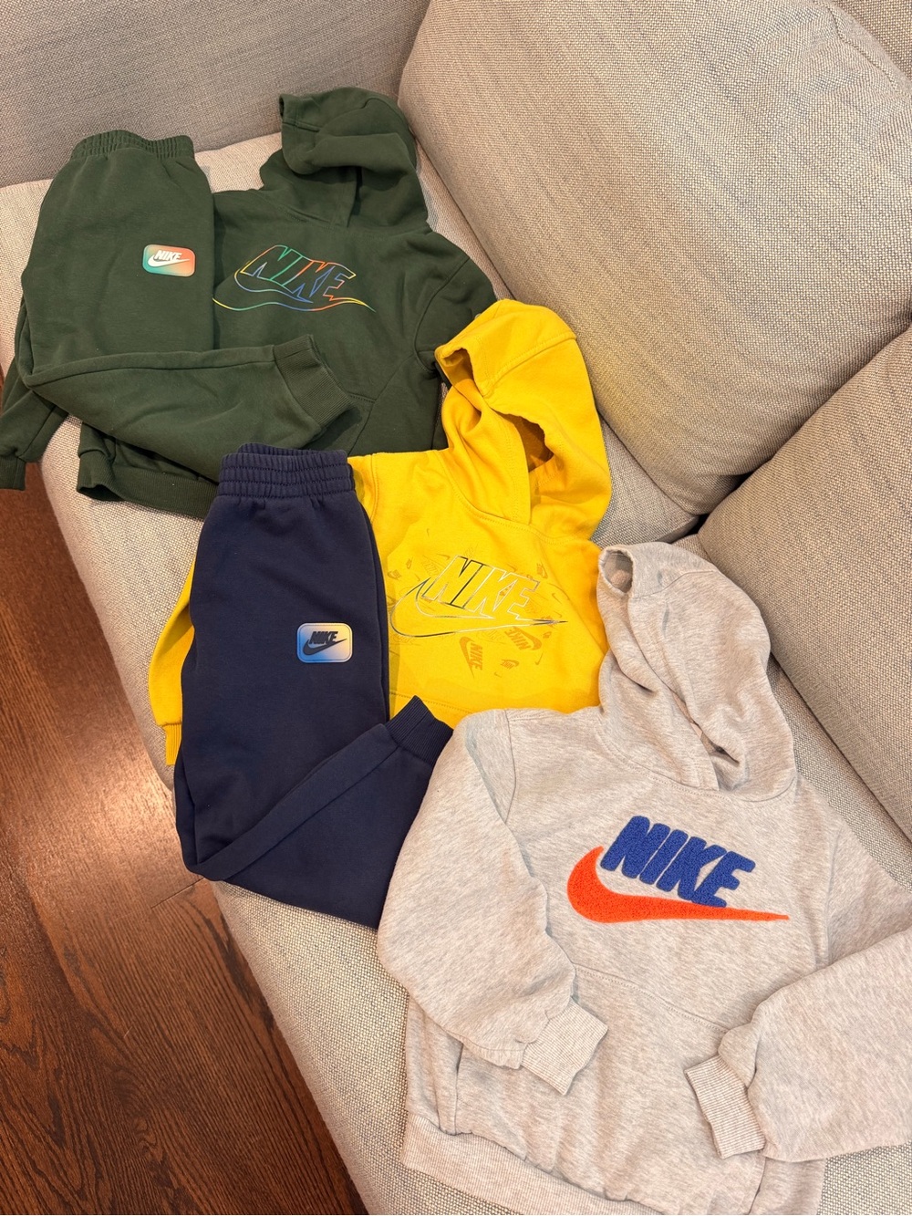Nike Boys Size 5–6 Hoodie & Jogger Bundle – 5 Pieces